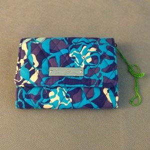 Vera Bradley wallet